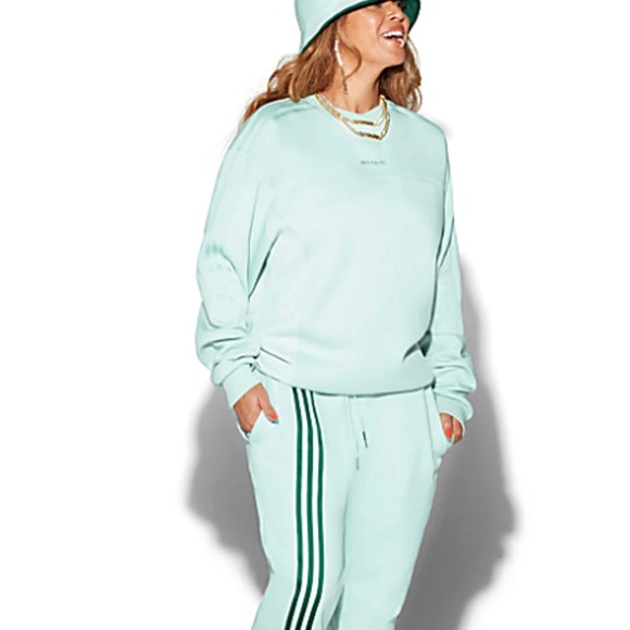 IVY PARK- Long Sleeve Crew Neck Sweatshirt Size: S